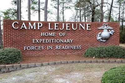 Base-militar-de-Camp-Lejeune-©militarycom EEUU: Trump presenta la ayuda federal como recompensa electoral