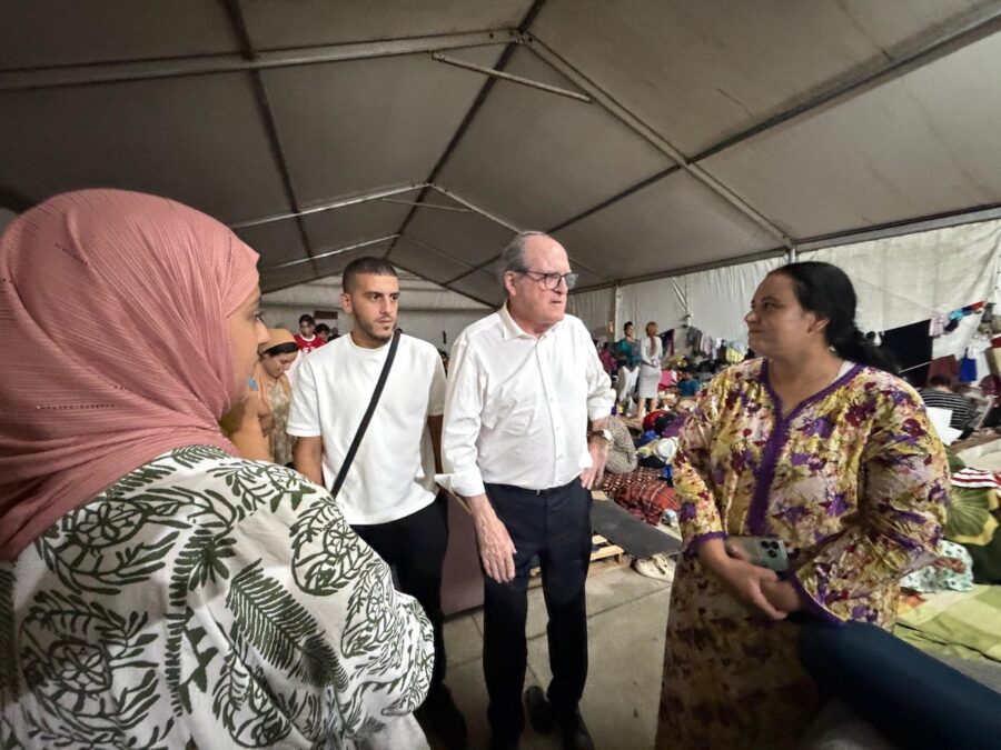 Gabilondo-con-mujeres-acogidas-en-Ceuta-©defensorpueblo-900x675 Las quejas de residentes y migrantes centran la supervisión del Defensor en Ceuta