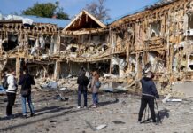 La FIP alerta del riesgo de los drones para los periodistas en Ucrania Periodistas-en-Ucrancia-©OLEKSANDR-GIMANOV-AFP-IFJ-FIP