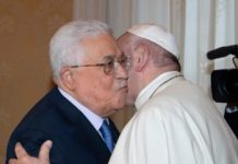 Saludo entre el presidente Abbas y el papa Francisco, 3 de diciembre de 2018.