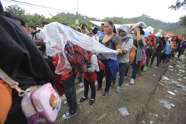 Agua-Caliente-frontera-Guatemala-Honduras-Thelma-Mejía-IPS--600x400 Honduras: éxodo migratorio consecuencia del fracaso de las élites