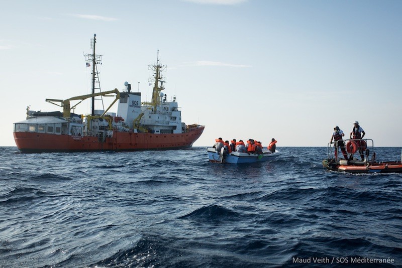 Aquarius-SOS-Mediterráneo-Maud-Veith Panamá retira el pabellón al Aquarius por presiones del gobierno italiano