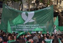 Argentina: mujeres movilizadas en apoyo de derecho aborto. Foto APU