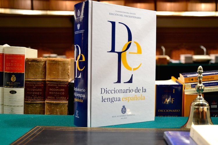 DRAE El diccionario en línea de la Real Academia Española (RAE) supera los mil millones de consultas anuales