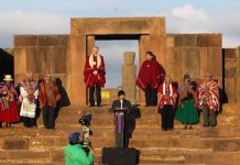 El presidente boliviano, Evo Morales participa en un acto en la ciudadela prehispánica de Tiahuanaco para celebrar el récord del presidente que más tiempo ha gobernado el país de forma continua. Miércoles 21 de octubre de 2015.