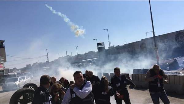 FIP-Ramala-gases-lacrimógenos Gases israelíes contra la Federación Internacional de Periodistas