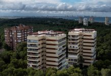 "A Toda Costa", 06/06/2018. Gola de Pujol Nou, Parque Natural de la Albufera, Valencia, Comunidad Valenciana. Urbanizaciones dentro del DPMT en la Gola de Pujol Nou. ©Greenpeace / Pedro Armestre