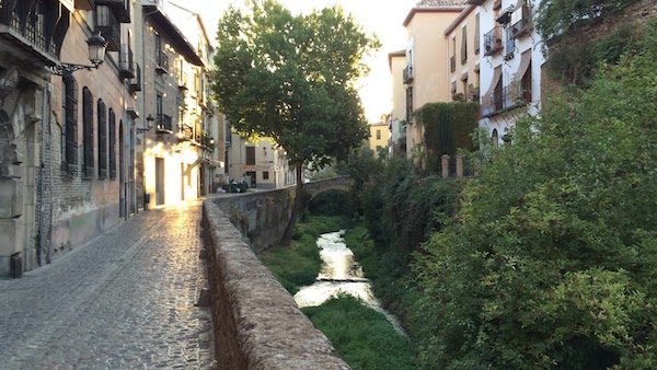 Granada-Carrera-del-Darro-600x338 El Romancero Gitano en voz gitana: recuerdo de Ataúlfo Granada