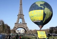 Greenpeace reclama en la COP21 de París un acuerdo firme sobre energías renovables para 2050