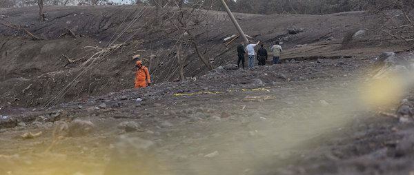 Guatemala-cenizas-F-Conred--600x254 Volcán de Guatemala: nuevas erupciones