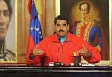 El presidentre de Venezuela, Nicolás Maduro, reconoce la derrota electoral en las eleciones legislativas de 2015.