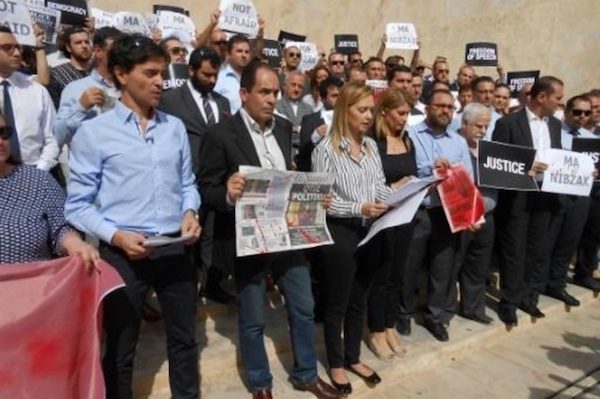 Malta-periodistas-protestas-Daphne-Caruana.-600x399 Dos periodistas y la denunciante del caso Gürtel optan al Premio Anticorrupción 2018