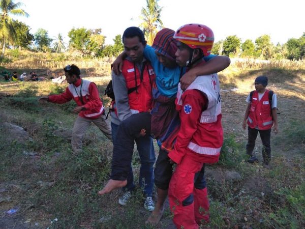 Media-Luna-Cruz-Roja-Lombok-2018AGO-600x450 Ayuda humanitaria española a Indonesia: la AECID aporta cien mil euros