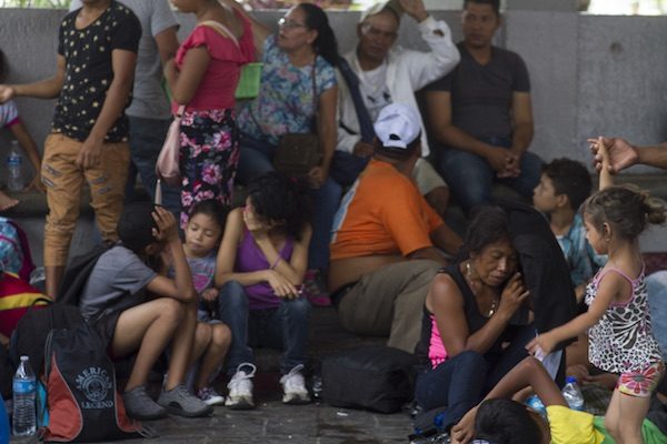 Migrantes-Honduras-EEUU-en-Tapachulas-FOT-JavierGarcia-IPS-600x400 Migrantes hondureños avanzan por México hacia Estados Unidos