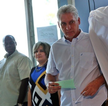 Miguel-Díaz-Canel-vota-11MAR2018 Cuba emprende una nueva etapa, el presidente será elegido por el Parlamento