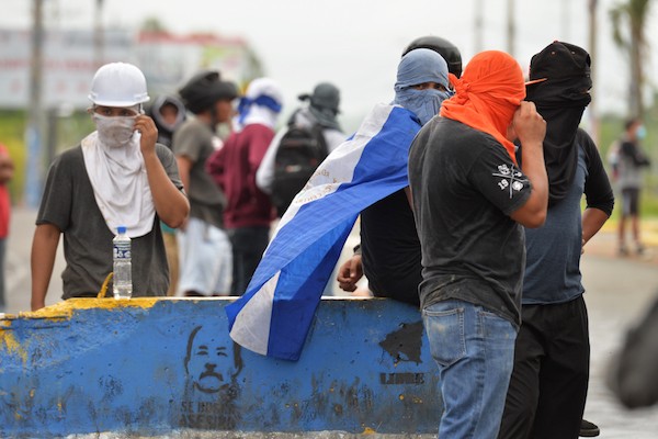 Nicaragua-manifestantes-F-JFlores-IPS Violencia en Nicaragua: más de 200 muertos en dos meses de 2018