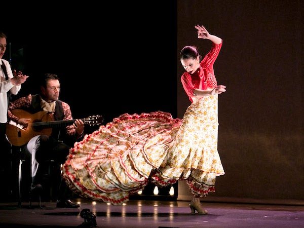 Por-Alegrías-con-Pablo-Romero-y-gema-Caballero-600x450 Flamenco Madrid 2018: "El mirar de la Maja"