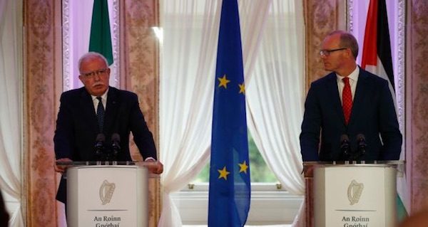 Riad-al-Maliki-y-Simon-Coveney-Dublin-2018-600x319 Irlanda reconocerá a Palestina si no se avanza en las negociaciones de paz