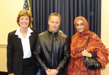 Suzanne Scholte junto a Ronny Hansen, del Comité Noruego de Apoyo al Sáhara Occidental.y la activista saharaui, Aminetu Haidar.
