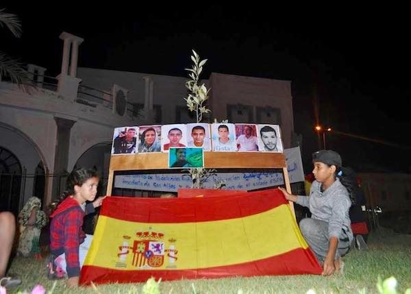 Sidi-Ifni-25-de-julio-homenaje-600x429 El histórico edificio español de la Pagaduría de Sidi Ifni, mal usado por Marruecos