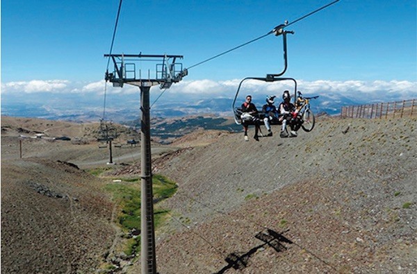 Sierra-Nevada-verano La otra cara de las estaciones de esquí