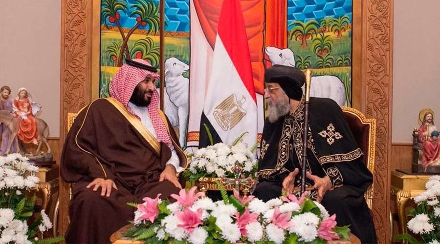 Tawadros-II-junto-a-Bin-Salman-MAR2018 Mohamed Bin Salman autoriza primera misa cristiana en Arabia Saudí