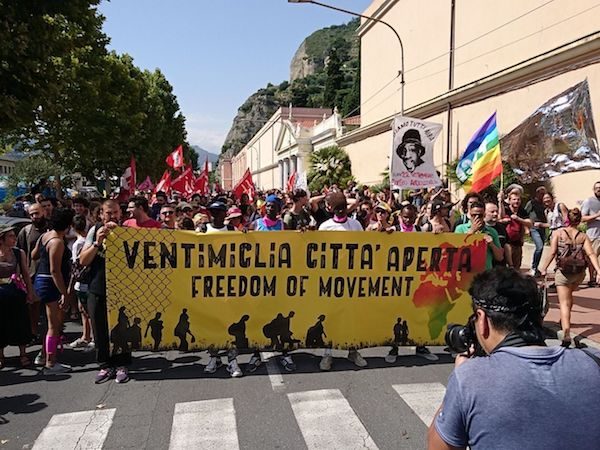 Ventimiglia-Caravana-Abriendo-Fronteras-600x450 Concentración en Ventimiglia para reclamar el permiso de residencia europeo