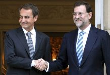 Rodríguez Zapatero y Mariano Rajoy en agosto de 2011