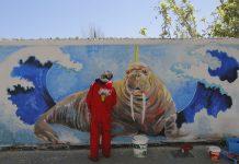 Barcelona, España. Arte urbano para salvar el Ártico. 9 de abril 2016. ©Greenpeace/Carlos Alonso