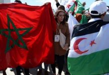 marroquíes y saharauis se cruzan en un acto reivindicativo en una ciudad europea