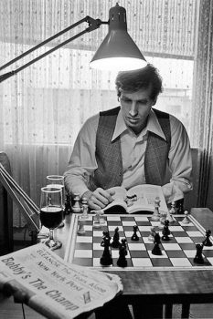 benson-fischer-jugadas-233x350 Bobby Fischer por el fotoperiodista Harry Benson