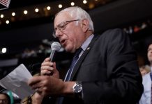 EEUU: la izquierda demócrata crece, pero aún depende de sus distritos seguros Bernie Sanders pide apoyo unánime de la convención demócrata para Clinton