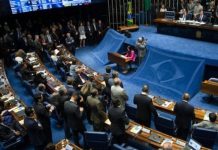 En Brasil, 24 de los 81 senadores están involucrados en el escándalo de corrupción y en las denuncias de autoridades de la constructora Odebrecht, en las que figuran ocho ministros, 24 senadores, 39 diputados y 12 gobernadores de estado, entre los que hay políticos de los principales partidos. Crédito: Lula Marques / AGPT