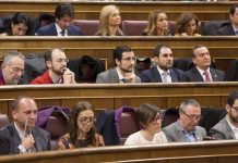 Madrid: diputados y diputadas en sus escaños del Congreso