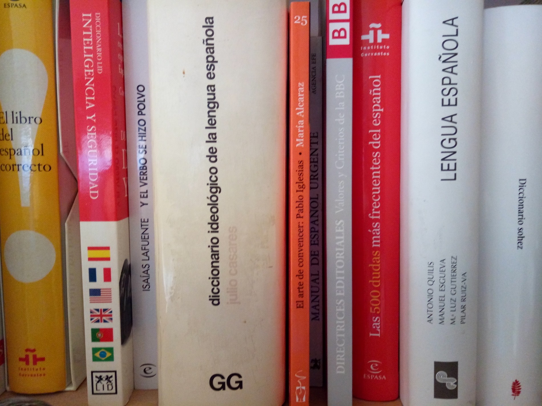 español-medios En español: por unanimidad, no a unanimidad