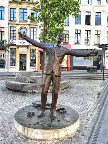 estatua-Brel-de-Tom-Frantzen Jacques Brel: cuarenta años, una tan larga ausencia …