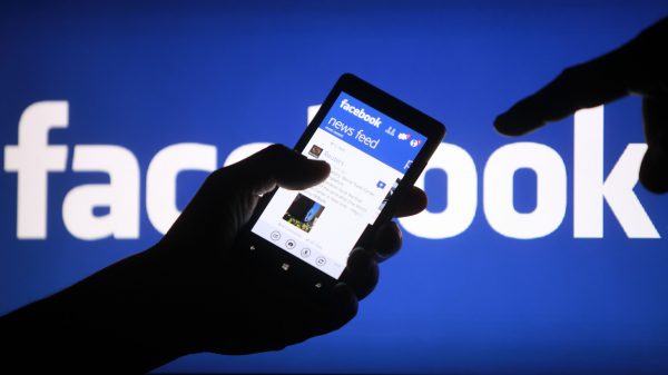 facebook-online-delivery-600x337 Facebook verificará las noticias falsas gracias a Newtral y Maldita.es