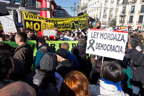 fesp-contra-ley-mordaza-20141220 Derecho a la información en España pendiente de reformas legales