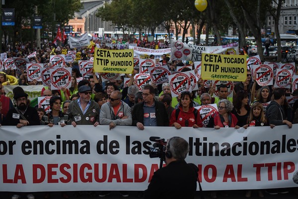 greenpeace-ttip-no-20161015-parmestre Stop ISDS: las multinacionales no pueden prevalecer sobre los derechos humanos