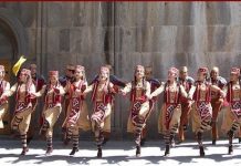 El kochari armenio, patrimonio cultural inmaterial de la humanidad.