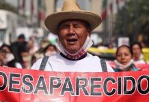 México: pancarta denuncia de los desaparecidos