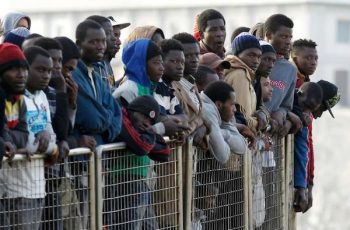 Migrantes africanos retenidos en Libia