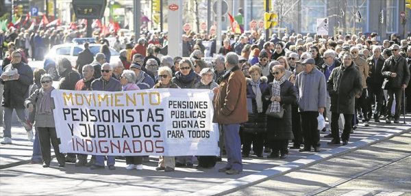 movimiento-pensiones-600x287 Pensionistas rodean el Banco de España