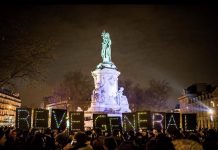 Nuit debout!, concentraciones en la Plaza de la República de París contra las políticas de austeridad y desprotección del trabajo