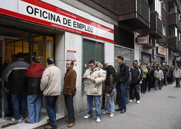 paro-en-españa-600x428 España: El paro sube en 47.047 personas y cae la afiliación a la Seguridad Social