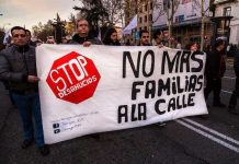 El colectivo del 15M se manifiesta en Torrejón de Ardoz contra los desahucios