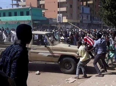 sudán-protestas-pan La revuelta del pan  cumple siete días de protestas en Sudán