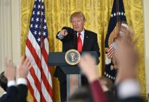 Donald Trump en una rueda de prensa