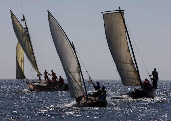 xurxo-lobato-1-vento-nas-velas-600x425 Imágenes de la Galicia marinera